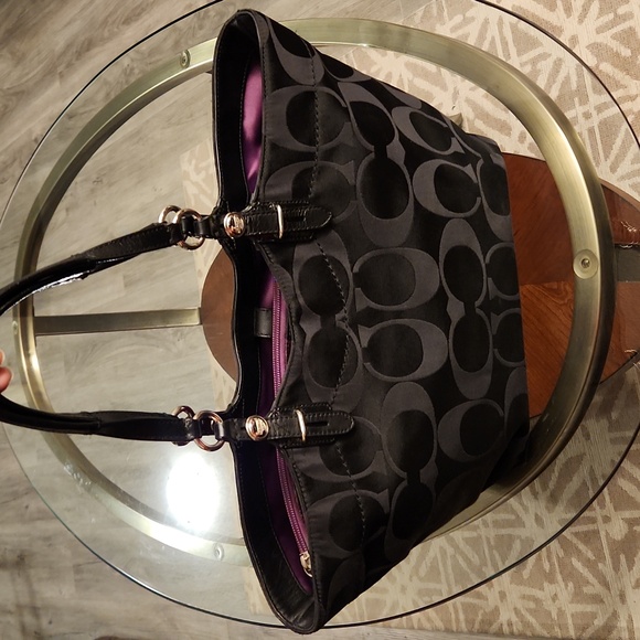 Coach Signature Monogram - Picture 1 of 10